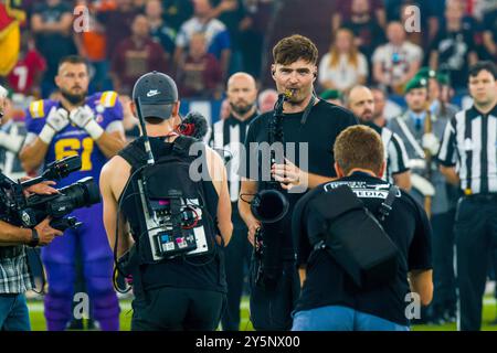 European League of Football, ELF/ finale 2024: Rhein Fire vs Vienna Vikings su 22. 2024 settembre , nella VELTINS-Arena , Gelsenkirchen , Germania, il sassofonista Andre Schnura . Foto Stock