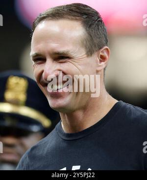New Orleans, Stati Uniti. 23 settembre 2024. L'ex quarterback dei New Orleans Saints Drew Brees visita il giocatore prima della partita con i Philadelphia Eagles al Caesars Superdome di New Orleans domenica 22 settembre 2024. Foto di AJ Sisco/UPI. Crediti: UPI/Alamy Live News Foto Stock