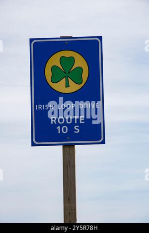 Irish Loop Drive Route 10 Direzione Sud in St. Vincent's–St Stephen's–Peter's River, Newfoundland & Labrador, Canada Foto Stock