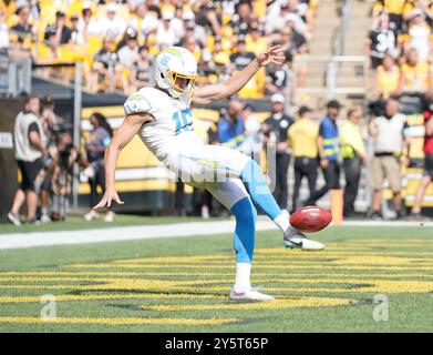 Pittsburgh, Pennsylvania, Stati Uniti. 22 settembre 2024. 22 settembre 2024: JK Scott n. 16 durante i Pittsburgh Steelers vs Los Angeles Charges all'Acrisure Stadium di Pittsburgh, Pennsylvania. Brook Ward/Apparent Media Group (Credit Image: © AMG/AMG via ZUMA Press Wire) SOLO PER USO EDITORIALE! Non per USO commerciale! Foto Stock