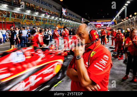 Singapore, Singapore. 22 settembre 2024. Il team principal della Scuedria Ferrari Fred Vasseur sulla griglia di partenza in vista del Gran Premio di F1 di Singapore al Marina Bay Street Circuit. Credito: SOPA Images Limited/Alamy Live News Foto Stock