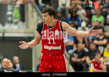 Ludwigsburg, Germania. 22 settembre 2024. Vladimir Lucic (FC Bayern Basketball, #11), GER, MHP Riesen Ludwigsburg vs. FC Bayern Basketball, Basketball, Bundesliga, Spielzeit 2024/2025, 22.09.2024, foto: Eibner-Pressefoto/Sascha Walther credito: dpa/Alamy Live News Foto Stock