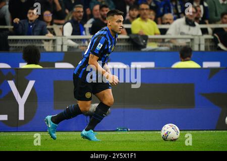 Lautaro Martinez (FC Inter) durante la partita di campionato italiano di serie A tra FC Internazionale e AC Milan il 22 settembre 2024 allo stadio San Siro di Milano. Crediti: Luca Rossini/e-Mage/Alamy Live News Foto Stock