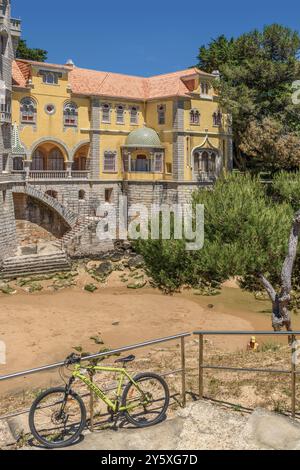 Museu Condes de Castro Guimarães palazzo in stile storico costruito a Cascaes, nella Cascais portoghese, città portoghese nel quartiere di Lisbona, Portogallo Foto Stock