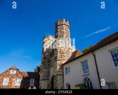 Fyndon Gate, Gatehouse, St Augustins Abbey Gate House, Kings School, Canterbury, Kent, Regno Unito, GB. Foto Stock