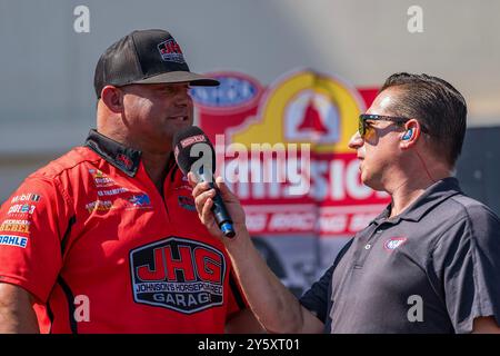 Concord, North Carolina, Stati Uniti. 22 settembre 2024. MATT HAGAN (USA) di Christiansburg, Virginia, viene presentato ai fan di ZMAX Dragway prima dei Carolina Nationals di Concord, North Carolina. (Credit Image: © Walter G. Arce Sr./ASP via ZUMA Press Wire) SOLO PER USO EDITORIALE! Non per USO commerciale! Foto Stock