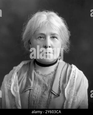 Margaret Murray. Ritratto dell'egittologa anglo-indiana, archeologa, antropologa e storica, Margaret Alice Murray (1863-1963) nel 1928 Foto Stock