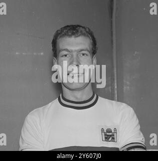 GWYN EVANS - RITRATTO DEL CALCIATORE DEL PALAZZO DI CRISTALLO 13 FEBBRAIO 1961 Foto Stock