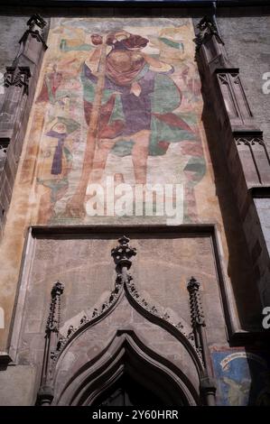 San Cristoforo, affresco sulla facciata sud, chiesa parrocchiale, chiesa parrocchiale di San Nicola, Merano, Merano, alto Adige, Provincia Autonoma di Bolzano Foto Stock