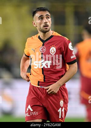 ISTANBUL - Yunus Akgun del Galatasaray SK durante la partita turca Superlig tra Fenerbahce AS e Galatasaray SK allo stadio Ulker il 21 settembre 2024 a Istanbul, Turchia. ANP | Hollandse Hoogte | Gerrit van Keulen Foto Stock