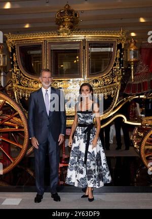 Madrid, 25/07/2023. Il re Felipe vi e la regina Letizia insieme al presidente ad interim Pedro Sánchez inaugurano la Galleria delle collezioni reali. Foto: Ángel de Antonio. ARCHDC. Crediti: Album / Archivo ABC / Ángel de Antonio Foto Stock