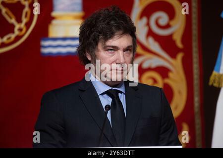 Madrid, 21/06/2024. Il presidente argentino, Javier Milei, riceve la Medaglia internazionale della Comunità di Madrid dal presidente Isabel Díaz Ayuso. Foto: Ángel de Antonio. ARCHDC. Crediti: Album / Archivo ABC / Ángel de Antonio Foto Stock