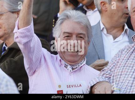 Siviglia, 04/10/2024. Corrida. Biglietto stagionale per la quarta stagione. Gruppi in tribuna: nano di Jerez. Foto: Raúl Doblado. Archsev. Crediti: Album / Archivo ABC / Raúl Doblado Foto Stock