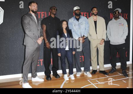 23 settembre 2024 circa. Anthony Edwards, Jimmy Butler, Domantas Sabonis, LeBron James, Jayson Tatum, Bela Bajaria agli arrivi per L'INIZIO di 5 Premiere, The Egyptian Theatre Hollywood, Los Angeles, CA, 23 settembre 2024. Crediti: Elizabeth Goodenough/Everett Collection/Alamy Live News Foto Stock