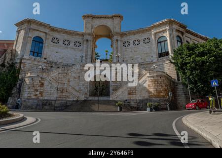 Antico bastione Saint Remy nel cuore di Cagliari, Italia Foto Stock