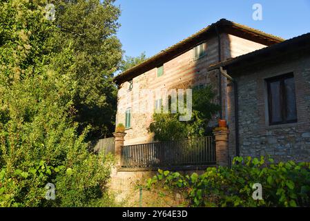 Alberi, Italia. 15 settembre 2024. Vecchia villa signorile in Toscana, Italia. Foto di alta qualità Foto Stock