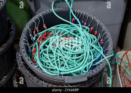 Attrezzi da pesca sulle rive del fiume Lez a Palavas les Flots in Francia Foto Stock