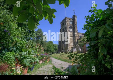 Cranbrook, Kent, Regno Unito. Chiesa di San Dunstano "Cattedrale del Weald" (medievale, restaurata nel 1863) Foto Stock