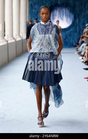 Milano, Italia. 22 settembre 2024. HUI Primavera/Estate 2025 Runway durante la settimana della moda di Milano del 2024 settembre - Milano, Italia 22/09/2024 credito: dpa/Alamy Live News Foto Stock