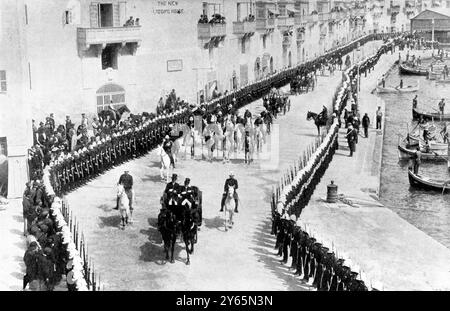 Il ritorno del duca e della duchessa di Connaught dall'India. Arrivo delle loro altezze reali a Malta marzo aprile 1903 visita reale a Malta Foto Stock