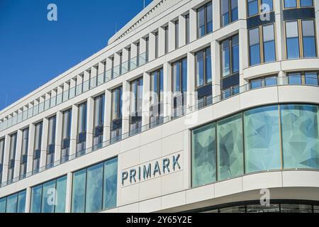 Primark, Zoom, Joachimsthaler Strasse, Charlottenburg, Berlin Deutschland *** Primark, Zoom, Joachimsthaler Strasse, Charlottenburg, Berlino Germania Foto Stock