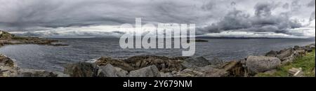 Vista panoramica da Mallaig su Loch Houm e Loch Nevis, Highlands, Scozia, Regno Unito Foto Stock