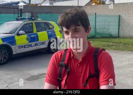 Lo studente diciottenne Daniel Riley, che ha criticato il primo ministro durante il suo discorso, parlando ai media fuori dall'ACC di Liverpool. Data foto: Martedì 24 settembre 2024. Foto Stock