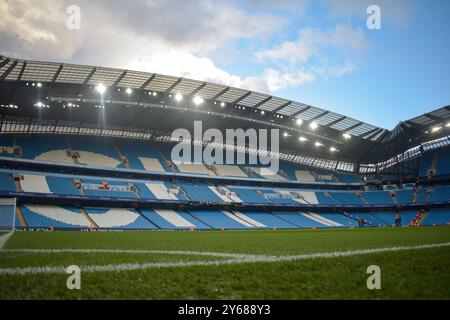 Manchester, Regno Unito. 24 settembre 2024. Una vista generale all'interno dell'Etihad Stadium davanti alla partita del terzo turno del Manchester City FC contro Watford FC Carabao Cup all'Etihad Stadium, Manchester, Inghilterra, Regno Unito il 24 settembre 2024 Credit: Every Second Media/Alamy Live News Foto Stock