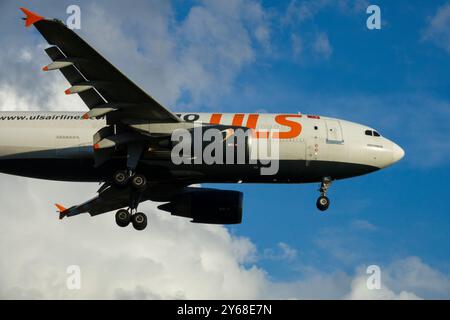 Turkish ULS Airlines Cargo Airbus A310 aereo aereo Jet Air Transport Logistics Freighter Foto Stock