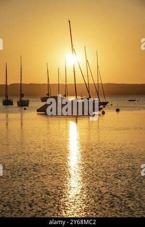 Tramonto sul lago Ammer vicino a Herrsching, Baviera, Germania, Europa Foto Stock