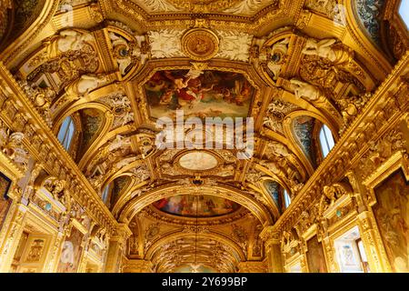 PARIGI, FRANCIA, SEPEMBER 22 , 2024 ' : la sala conferenze nel palazzo del Lussemburgo, sede del Senato francese, una delle due camere del Pa francese Foto Stock