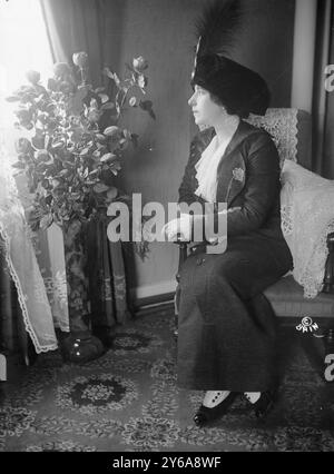 Lucrezia Bori, la fotografia mostra il soprano operistico spagnolo Lucrezia Bori (nome di battesimo Lucrecia Borja y González de Riancho) (1887-1960)., Glass negatives, 1 negativo: Vetro; 5 x 7 pollici. o più piccolo. Foto Stock