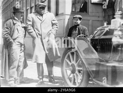 Jack Johnson & Little, pugilato, Glass negative, 1 negativo: Vetro; 5 x 7 poll. o più piccolo. Foto Stock