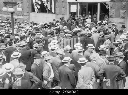 Coliseum, Chicago, foto scattata alla Convention Nazionale Repubblicana del 1912 tenutasi al Chicago Coliseum, Chicago, Illinois, 18-22 giugno 1912, Chicago, Glass negative, 1 negativo: vetro; 5 x 7 poll. o più piccolo. Foto Stock