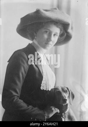 Principessa Vittoria Luisa, la foto mostra la principessa Vittoria Luisa di Prussia (1892-1980), figlia del Kaiser Guglielmo II, tra il 1910 e il 1915 circa, Glass negative, 1 negativo: Vetro; 5 x 7 pollici. o più piccolo. Foto Stock