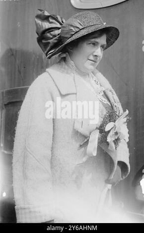 Elena Gerhardt, foto mostra la cantante mezzosoprano tedesca Elena Gerhardt (1883-1961)., 1913, Glass negatives, 1 negativo: Vetro; 5 x 7 pollici. o più piccolo. Foto Stock