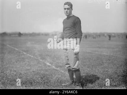 Parmenter - Harv'd i.e., Harvard, foto mostra il giocatore di football di Harvard Derrick Parmenter., 1913 ottobre 21, Glass negative, 1 negativo: Vetro; 5 x 7 pollici o più piccolo. Foto Stock