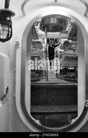 ALL'INTERNO DELLA BRITANNIA PRIMO SOTTOMARINO NUCLEARE; 17 APRILE 1963 Foto Stock