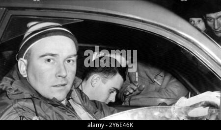 MOTOR RALLY MONTE CARLO ERIK CARLSSON RAEADY A SAAB; 19 GENNAIO 1963 Foto Stock