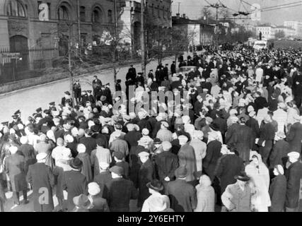 DIMOSTRAZIONE ANTI BLOCCO CUBANO DIMOSTRAZIONE AMBASCIATA DEGLI STATI UNITI A MOSCA ; 27 OTTOBRE 1962 Foto Stock