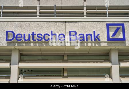 Deutsche Bank, Otto-Suhr-Allee, Charlottenburg di Berlino, Deutschland Foto Stock