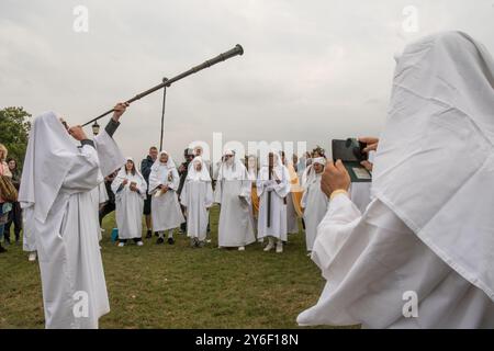 Druidi a Primrose Hill Londra per l'Equinozio d'autunno domenica 22 settembre 2024 Foto Stock