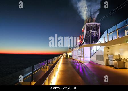 Norwegen, Impressionen einer Kreuzfahrt, Kreuzfahrtschiff, TUI, mein Schiff 3, Urlaub a Norwegen, *** Norvegia, impressioni di una crociera, nave da crociera, TUI, mein Schiff 3, vacanza in Norvegia, Foto Stock