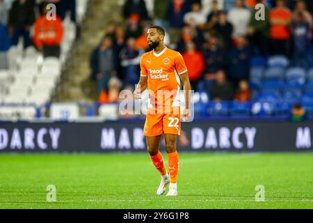 John Smith's Stadium, Huddersfield, Inghilterra - 24 settembre 2024 CJ Hamilton (22) di Blackpool - durante la partita Huddersfield Town contro Blackpool, Sky Bet League One, 2024/25, John Smith's Stadium, Huddersfield, Inghilterra - 24 settembre 2024 Credit: Arthur Haigh/WhiteRosePhotos/Alamy Live News Foto Stock