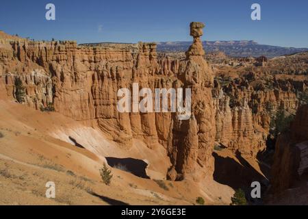 Vista sul Thors Hammer nel parco nazionale del Bryce Canyon, Utah, Stati Uniti, Nord America Foto Stock