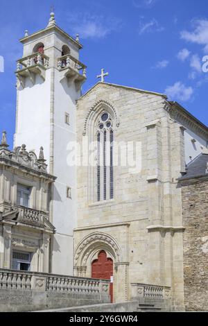 Lugo, Spagna, 6 settembre 2023: Vista sulla chiesa di San Pedro a Lugo, Spagna, Europa Foto Stock