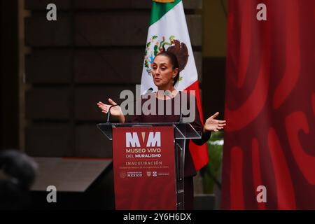 Città del Messico, Messico. 25 settembre 2024. Il presidente messicano ha eletto Claudia Sheinbaum Pardo intervenendo durante l'inaugurazione del Museo vivente del Muralismo, presso il Segretariato dell'Educazione pubblica (SEP). Il 25 settembre 2024 a città del Messico, Messico. (Foto di Carlos Santiago/ Eyepix Group/Sipa USA) credito: SIPA USA/Alamy Live News Foto Stock