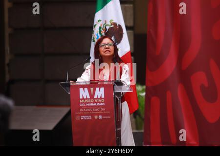 Città del Messico, Messico. 25 settembre 2024. Il ministro della pubblica istruzione Leticia Ramírez Amaya interviene durante l'inaugurazione del Museo vivente del Muralismo, presso il Segretariato della pubblica istruzione (SEP). Il 25 settembre 2024 a città del Messico, Messico. (Foto di Carlos Santiago/ Eyepix Group/Sipa USA) credito: SIPA USA/Alamy Live News Foto Stock