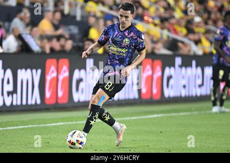 Columbus, Ohio, Stati Uniti. 25 settembre 2024. Il centrocampista dell'América Ãlvaro Fidalgo (8) affronta la palla contro i Columbus Crew nel loro match a Columbus, Ohio. Brent Clark/Cal Sport Media/Alamy Live News Foto Stock