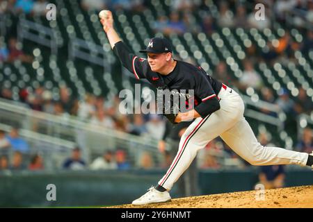 Minneapolis, Minnesota, Stati Uniti. 25 settembre 2024. Il lanciatore di rilievo dei Minnesota Twins LOUIE VARLAND (37) durante una partita di baseball della MLB tra i Minnesota Twins e i Miami Marlins al Target Field, i Twins vinsero 8-3. (Immagine di credito: © Steven Garcia/ZUMA Press Wire) SOLO PER USO EDITORIALE! Non per USO commerciale! Foto Stock